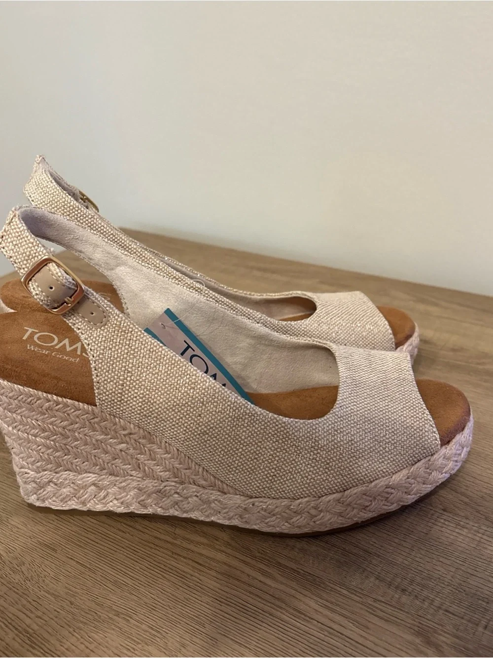 NWT TOMS Cream Canvas Peep-Toe Slingback Espadrille Wedges